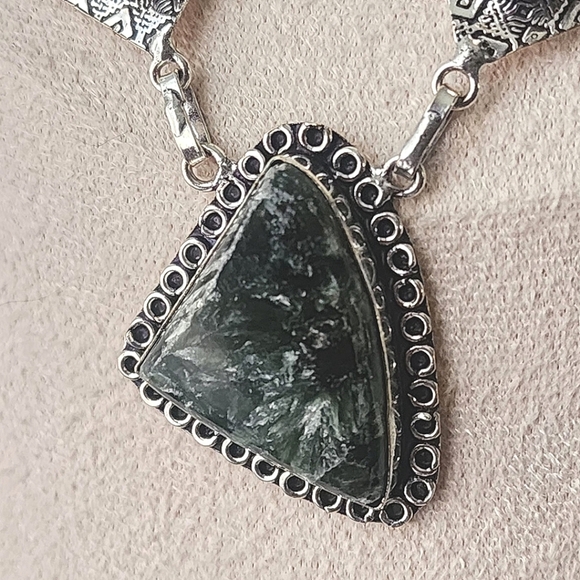 Boho 925 Silver Plated Necklace Earrings Set Seraphinite Pendant Emerald Green - Picture 7 of 8